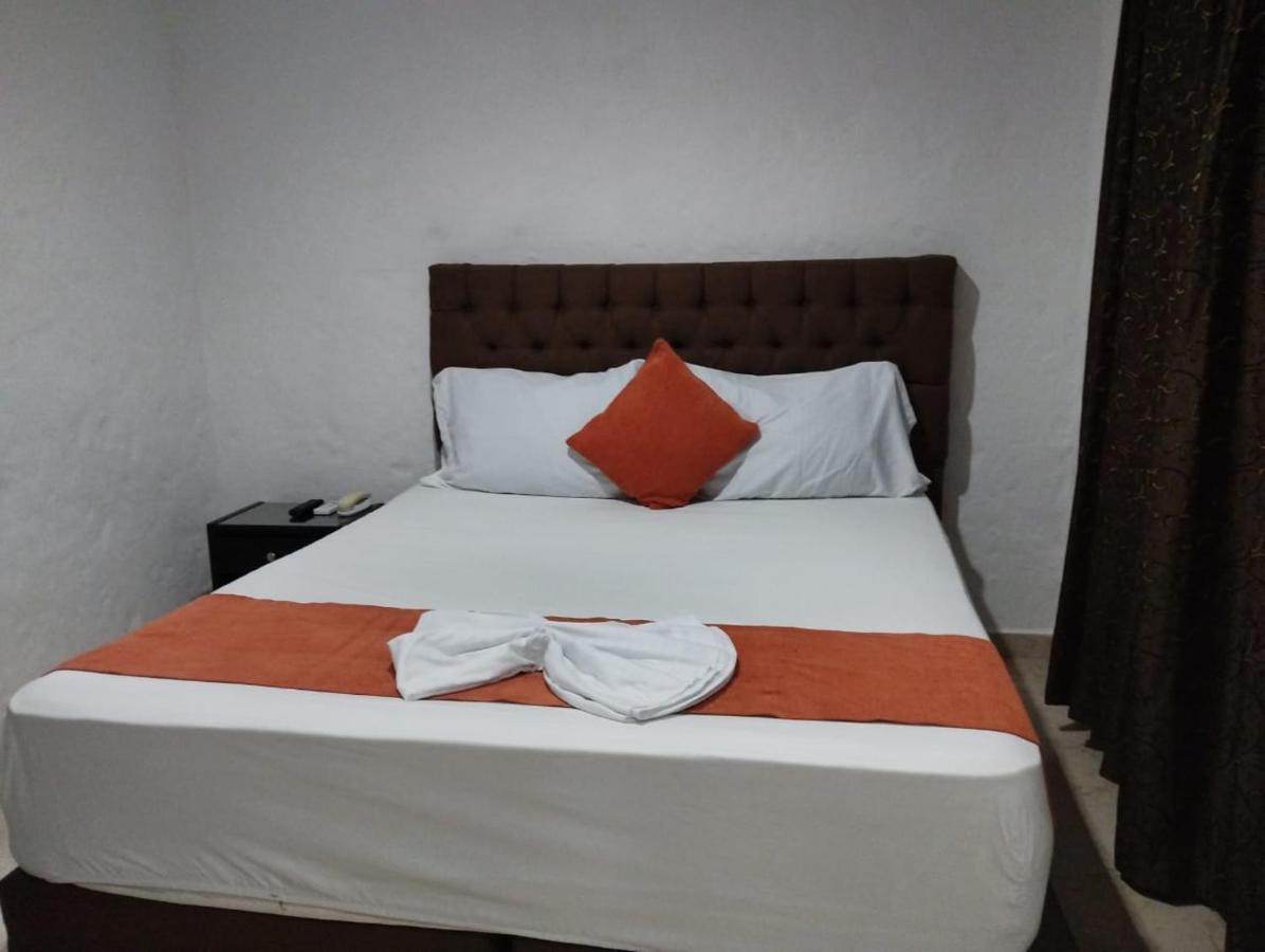 Blue Star Hotel Melgar Zewnętrze zdjęcie
